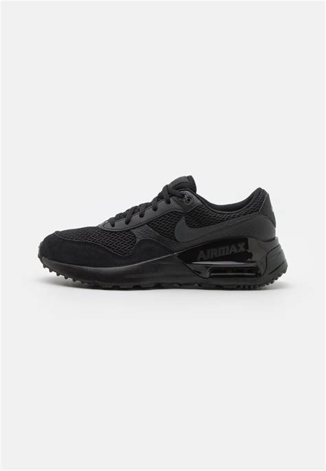 nike unisex trainers.